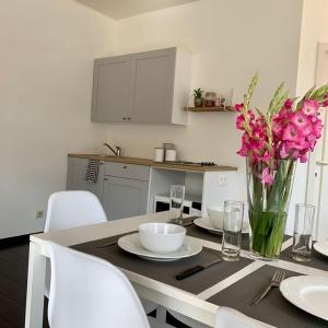 Ruim appartement met zijdelings zeezicht vlak aan de dijk