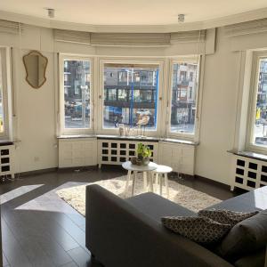 Ruim appartement met zijdelings zeezicht vlak aan de dijk