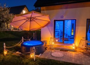 Nuka House - Teatr Natury z Jacuzzi