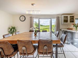 5 Bed in Builth Wells oc-bn153
