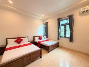 Golden Hotel