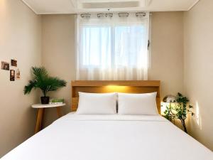 Family 2BR Apartment near Hongdae & SinchonㅣHANA