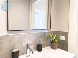 Imbriani 10B Tirabora Short Rent
