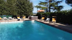 Villa le Rondini con giardino e piscina privata