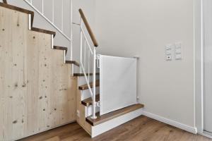 FeWo Nägeleried - Große Galerie-Wohnung mit Balkon, Heimkino, Garten