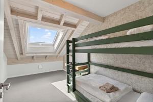 FeWo Nägeleried - Große Galerie-Wohnung mit Balkon, Heimkino, Garten