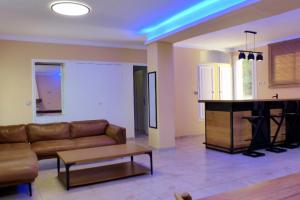 Sunny house with garden and private pool