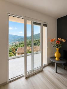 Lake View Apartament 1 - Free Parking & Terrace