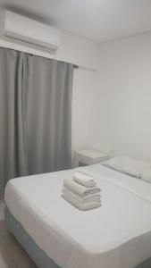 Maravilloso departamento en calle Venezuela con balcon