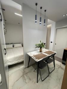 Modern City Studio