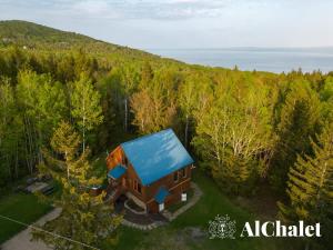La Chouette Immersed in Nature with Spa