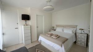 Jardines del Puerto - Brand New 2BD apartment with parking, wifi & pool