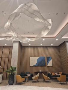 23F Luxury Condo Viewing Halong Bay Water Music