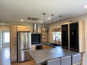 Opulence Suite-Luxury New Build with Riverview