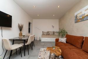 BNB Stylish Modern Apartment with Winter Terrace