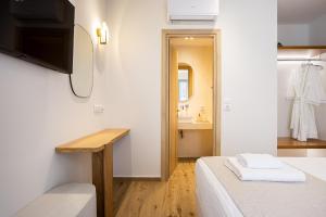 CF suite, Elegant Old Town Retreat, with Fortezza views