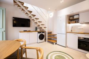 CF suite, Elegant Old Town Retreat, with Fortezza views