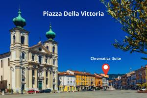 Chromatica - di fronte a Galleria Bomb