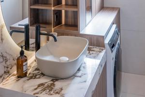Boutique Design Apartment, Split- Quiet Base Near the Old Town