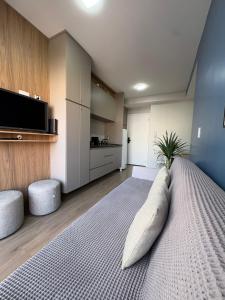 Apartamento para até 5 hóspedes sofisticado em frente ao Allianz