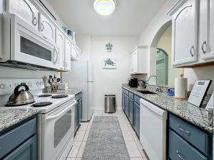 Summer Dreams 3 Bed Condo in Windsor Hills