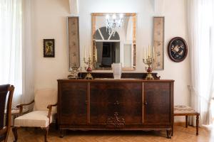 Aurelis Mansion