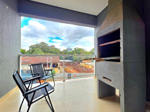 Apt Centro 2 Quartos 2 Banheiros c garagem