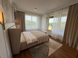 Luxury Oasis in the Heart of the City