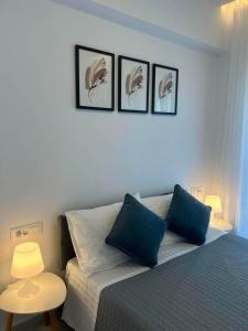Ixian Pearl near the beach