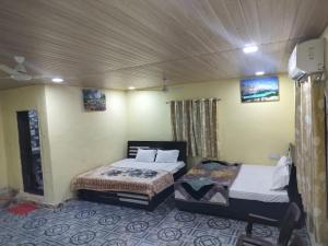 L S Home Stay