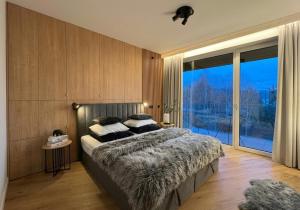 Laguna Beskidow Luxury Lake View Apartment 6 Guests Large Terrace