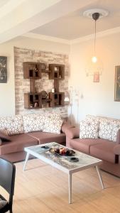 Leonoras Apartment
