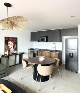 Beautiful new apartment, perfect location