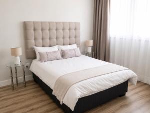 Movics Modern Airbnb