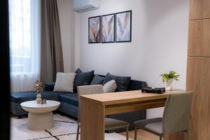 Elenovo Apartments