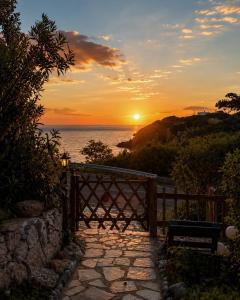Seafront South Crete Garden Apt - Domus of Sol