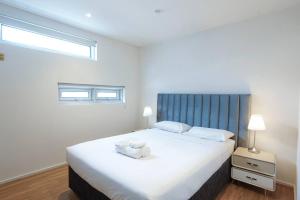 Vision On Morphett 2BR Apartment With Parking
