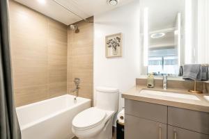 Stylish Yorkville 1BR- Walk to Dining and Shops