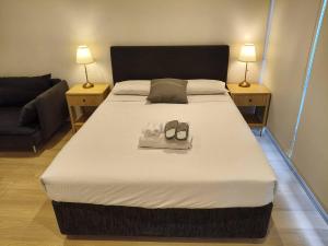 Vision On Morphett Studio Apartment with Parking