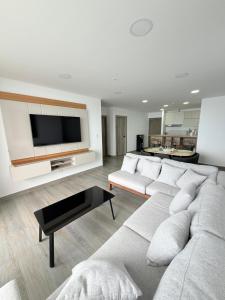 Sunset Luxury Penthouse - Ocean Club