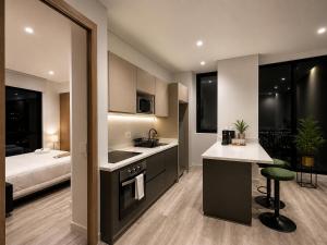 Icon Apartments