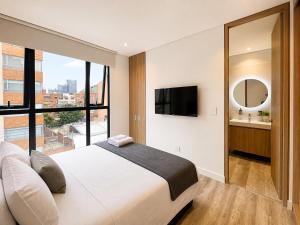 Icon Apartments