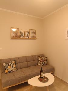 Elia Studios 1