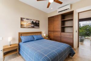 Akumal Seas 2BR Condo 2 Min Walk to Beach 7 Rooftop Pools
