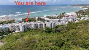 Akumal Seas 2BR Condo 2 Min Walk to Beach 7 Rooftop Pools