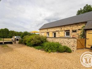Studio climatisé, village paisible - FR-1-622-122
