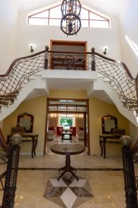 Villa at Metro Country Club with Private Pool