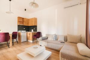 Apartments BUBBLES with pool