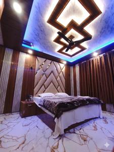 HOTEL FABULOUS KASHMIR, Dal lake