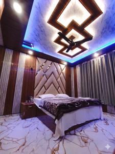 HOTEL FABULOUS KASHMIR, Dal lake